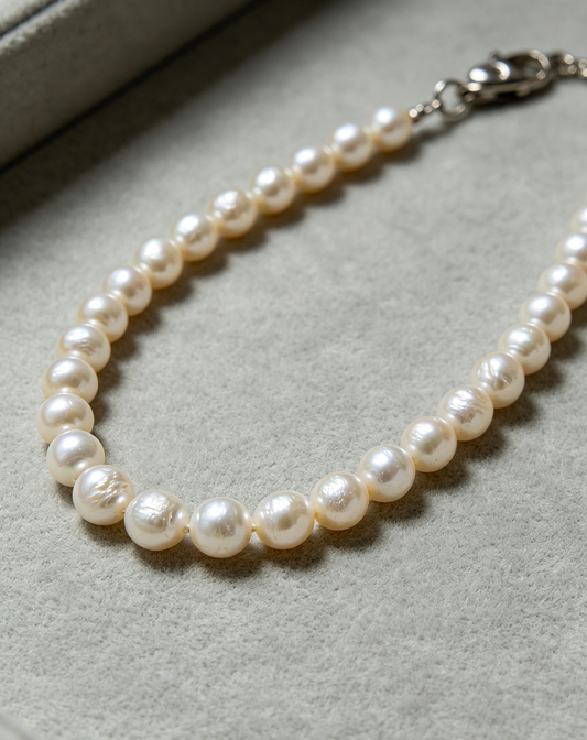 white necklace